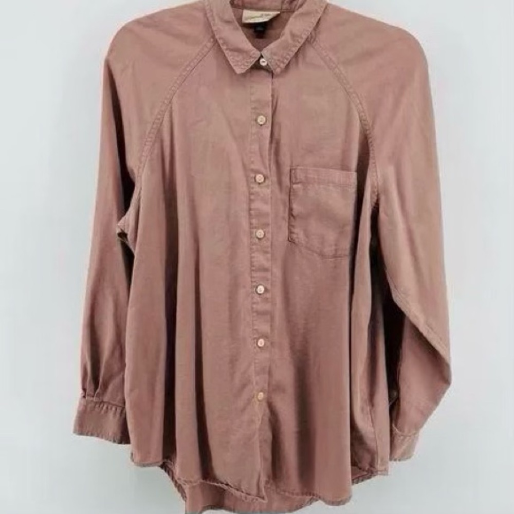 Universal Thread Pink Long Sleeve Button Down Shirt
